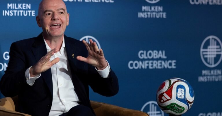 A pocas semanas del Mundial, Gianni Infantino habló de los hinchas de Argentina, de Messi y de lo que espera de la Selección
