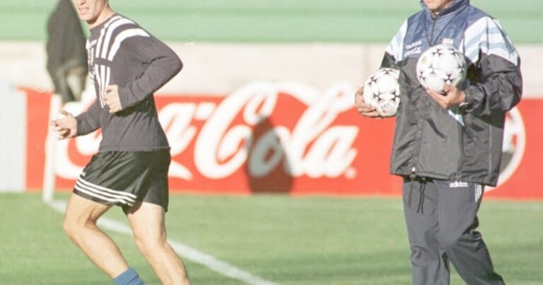 Francia 1998: Passarella sorprendió a todos y dejó afuera a Bassedas del Mundial