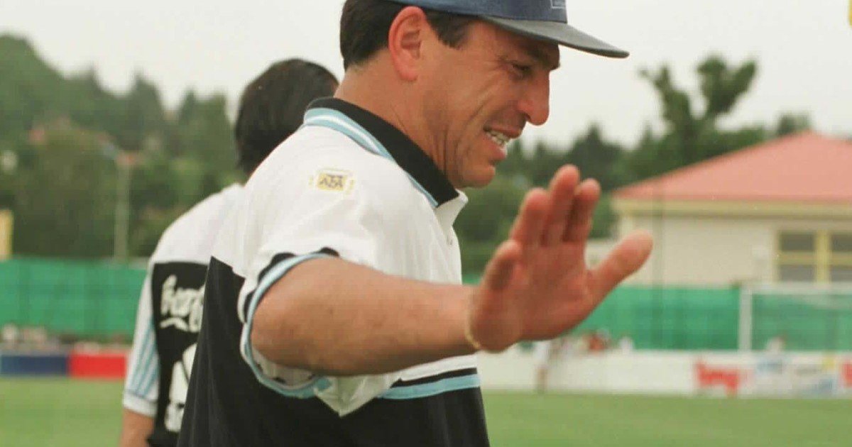 Francia 1998: la reunión secreta entre Passarella y Macri que inquietó a la Selección antes del Mundial
