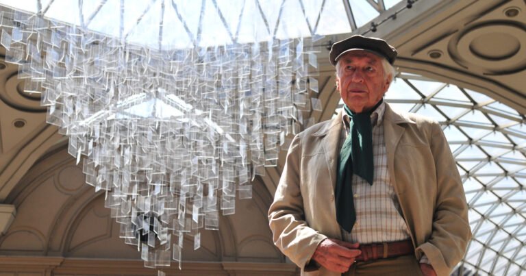 Murió Julio Le Parc, uno de los artistas argentinos más reconocidos en el mundo
y gran precursor del arte cinético