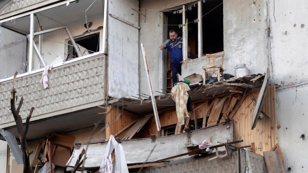 Aumenta la cifra de víctimas tras un bombardeo masivo de Moscú contra centros urbanos de Ucrania