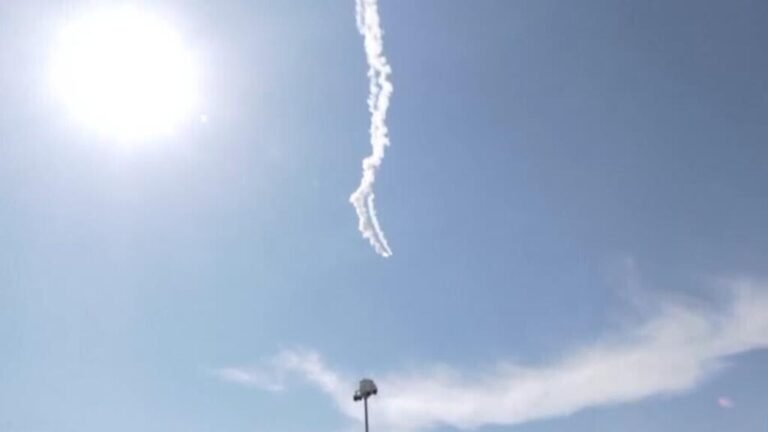 Ataques entre Israel y Hezbolá en Líbano pese a anuncio de tregua de Washington
